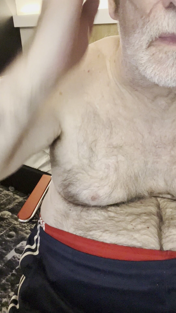 Coach Karl dude lodge: Ketiak berbulu jurulatih Karl