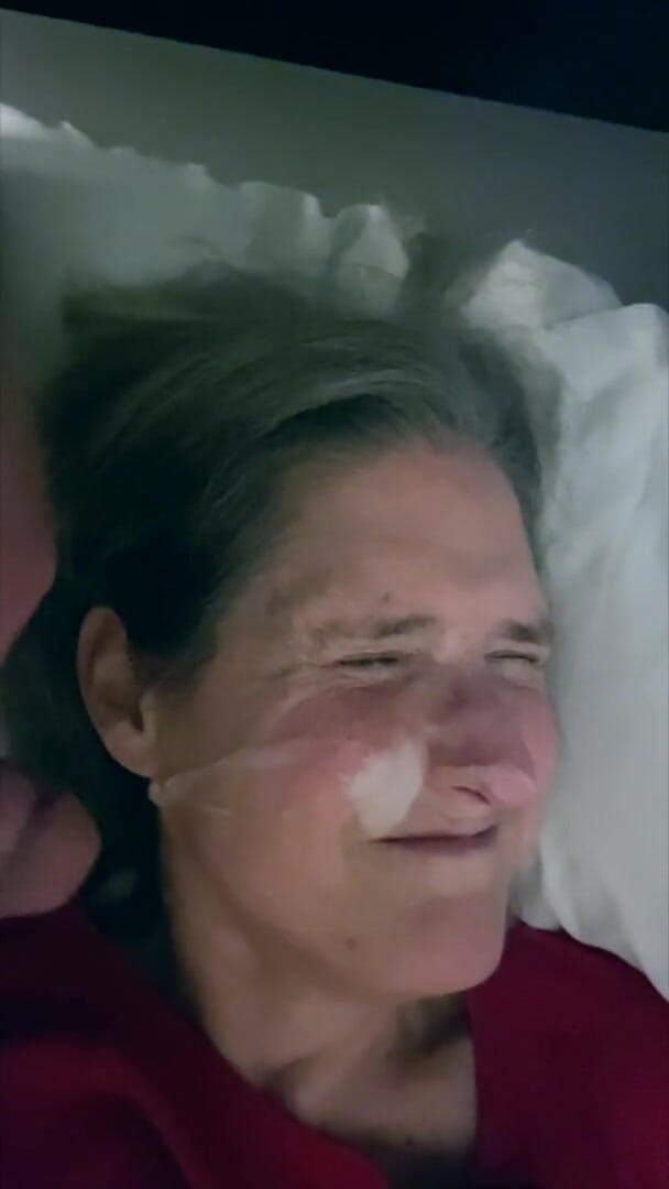 Squirting Senior: Morning Facial for the Wife