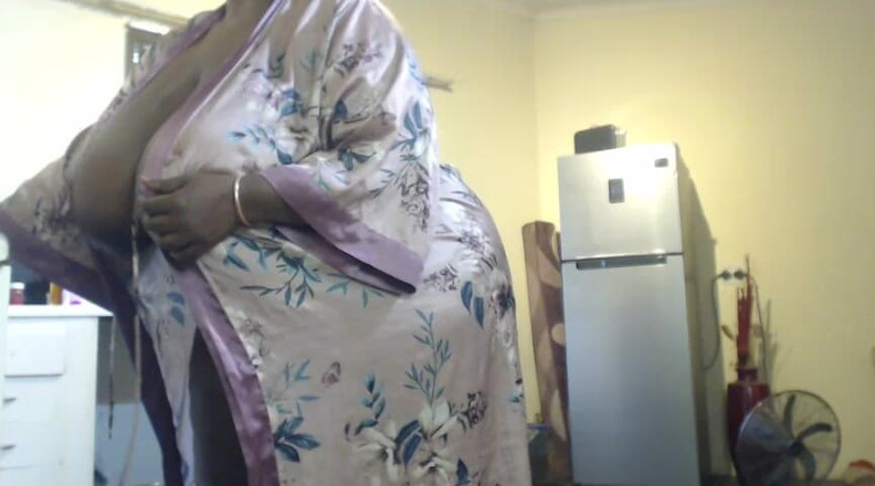 Legendary Booty Overdose: キッチンで手っ取り早く