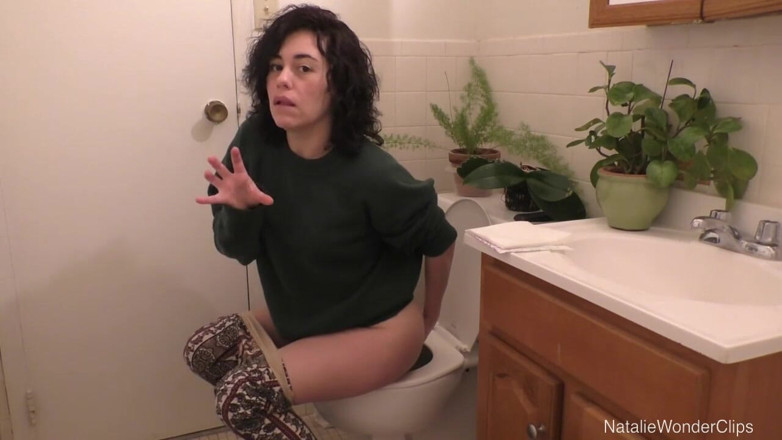 Natalie Wonder: Kinky bathroom hangout while talking about my seriously stinky logs +...