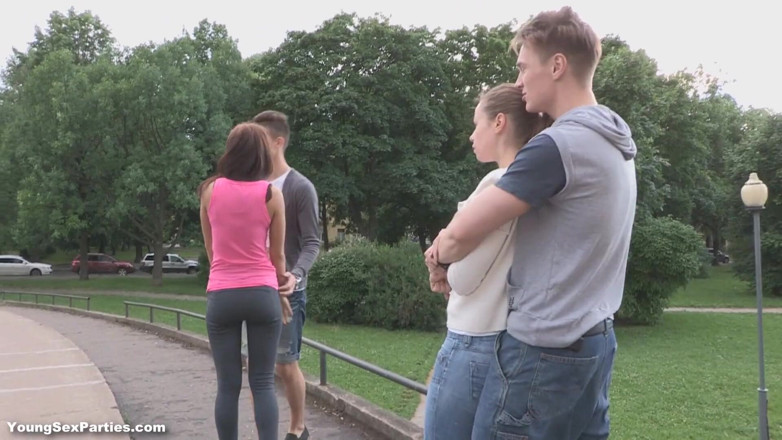 Young Sex Parties: Teens having a home fucking party
