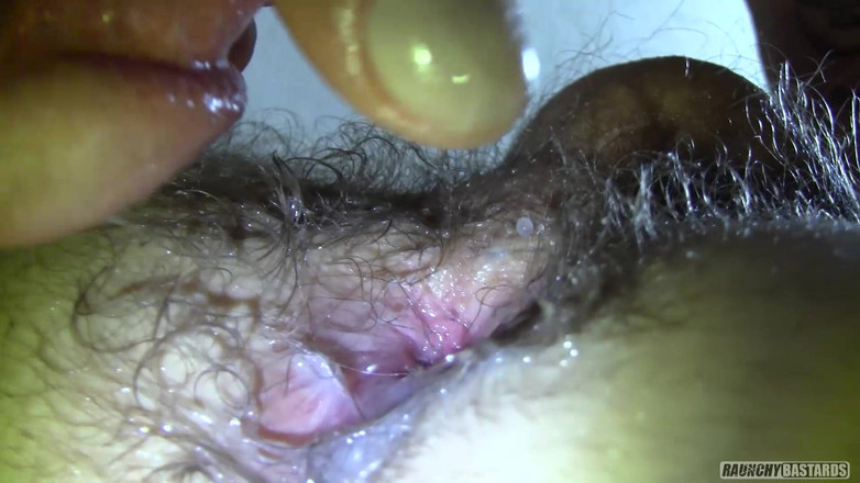 Raunchy Bastards: 直砖工中出大学生