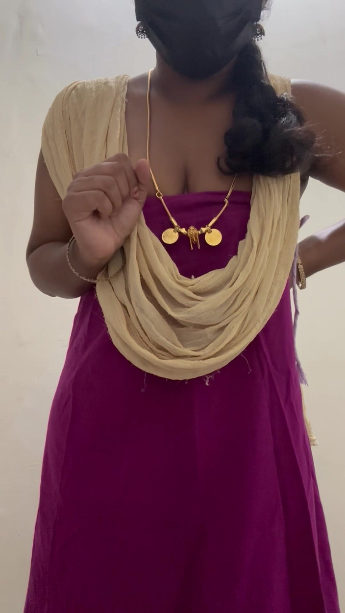 Desi World: Seksowny tamilski nauczyciel biorący zajęcia