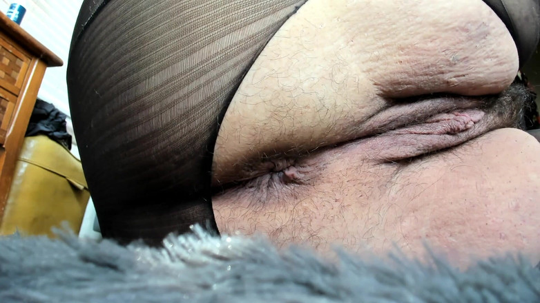 Iwazsoaking: खूबसूरत विशालकाय महिला पेंटीहोज शरीर पूजा