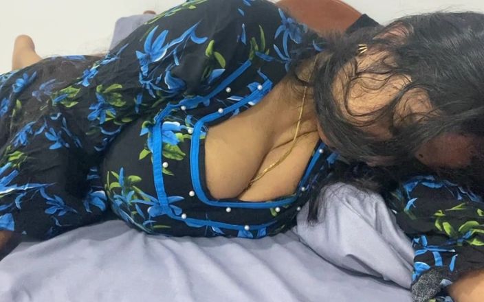 Arabicqueen: Tamil büyük göğüsler ve seksi vücut