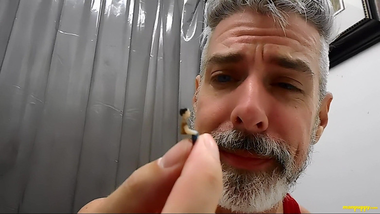 Man Puppy: Učí tě oholit - Táta Giant 8