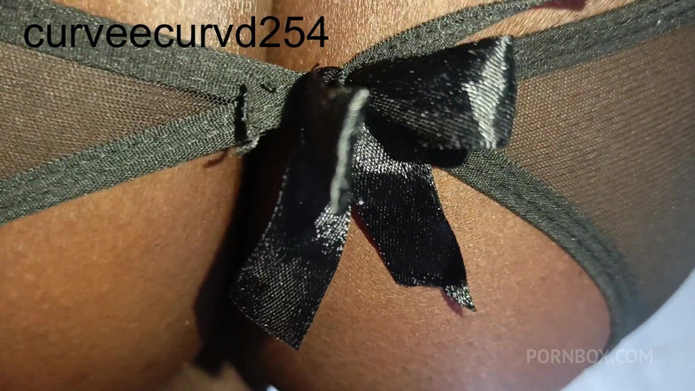 Curveecurvd254: Mi Jefe Me Se a Escondidas Limpiando