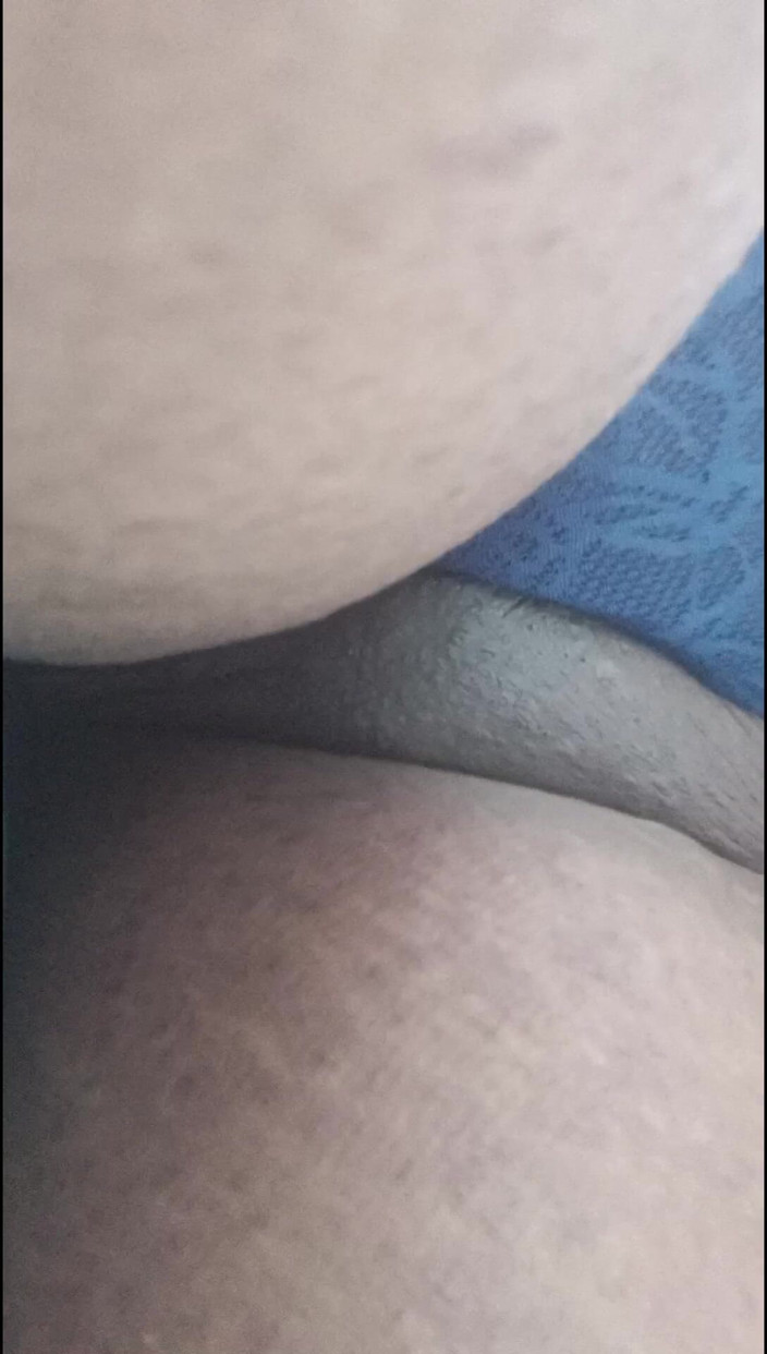 Hot chocolate 233: Joy riding fat pussy humping