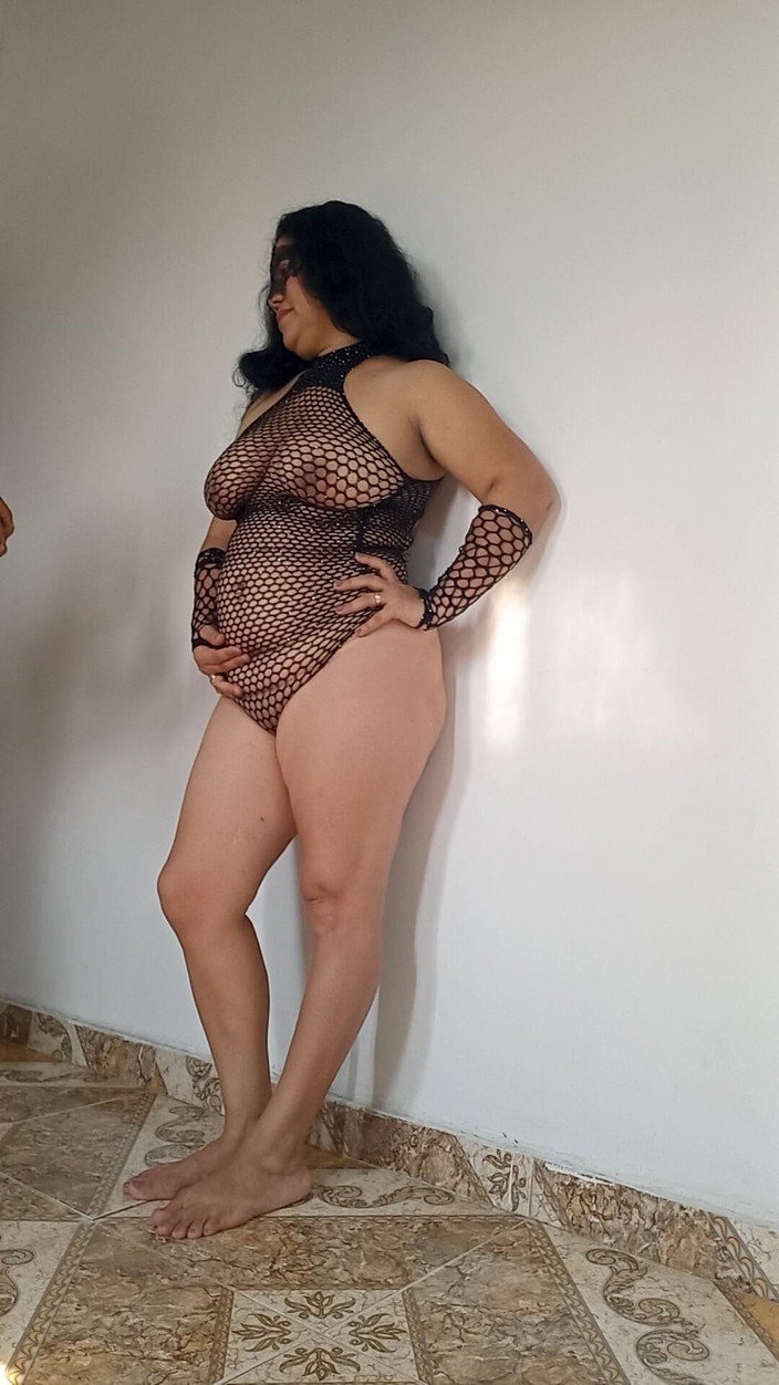 Valkyrieandluigy: Vrouw in erotische lingerie