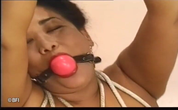 House of lords and mistresses in the spanking zone: Chin extrem cu pizdă pentru fete curvă