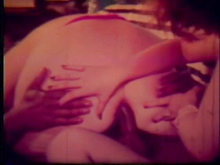 Vintage Usa: Seks threesome yang indah di video vintage