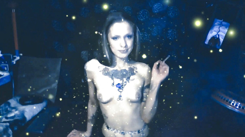 My Entrance To Hell: Rauchende elfe