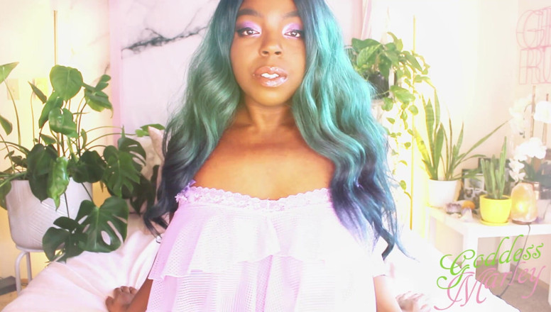 Goddess Marley: Big Naturals in Lavender