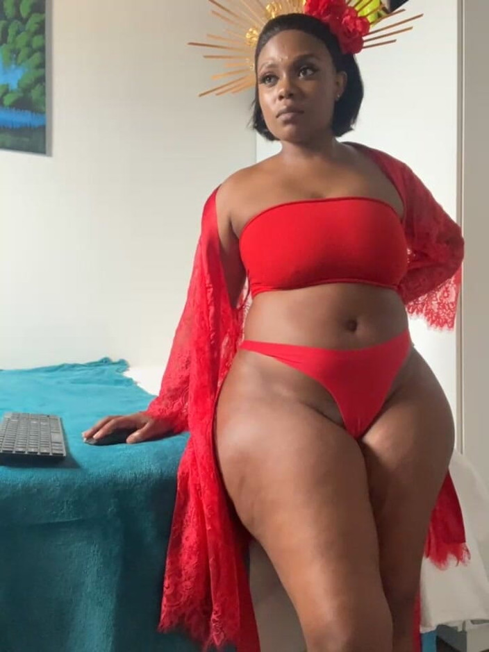 Big black clapping booties: Jack se vrtí do mého obrovskýho zadku v sexy prádle,...