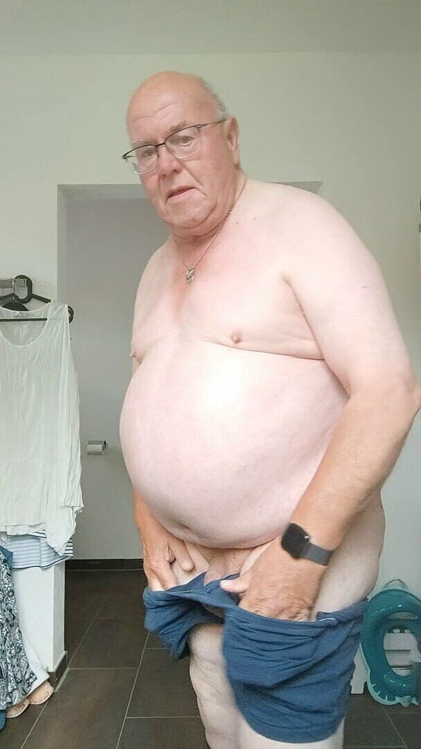 Karlchengeil: A Little Game Before Bed