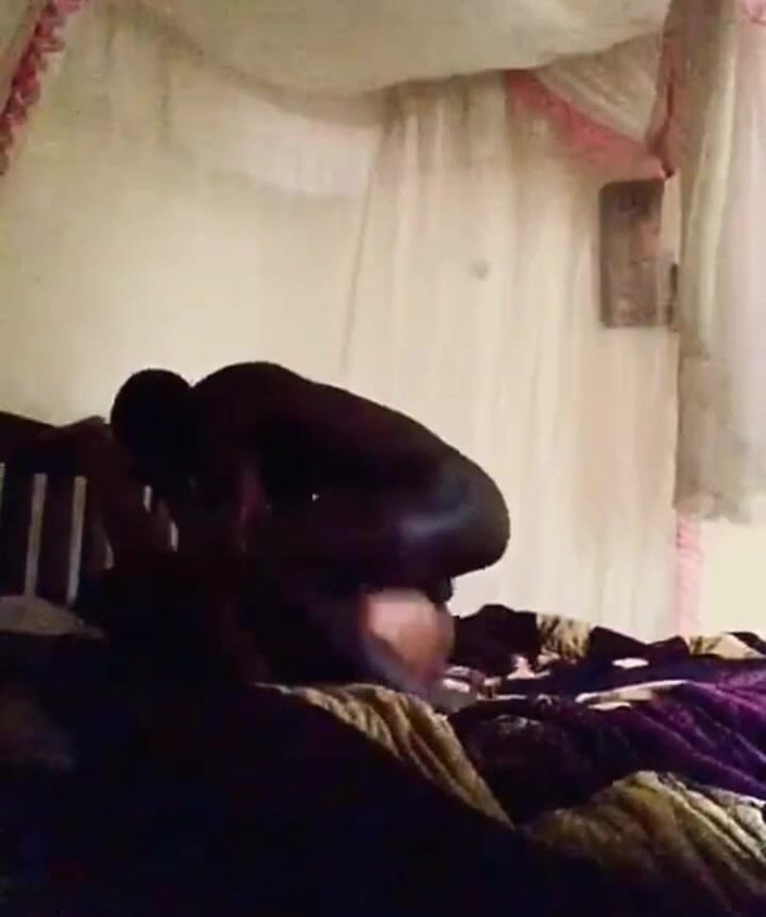 Dzaddy long strokes: Ig 후장 흑누나 밀프 딥쓰롯과 흑인 대물 자지 타기