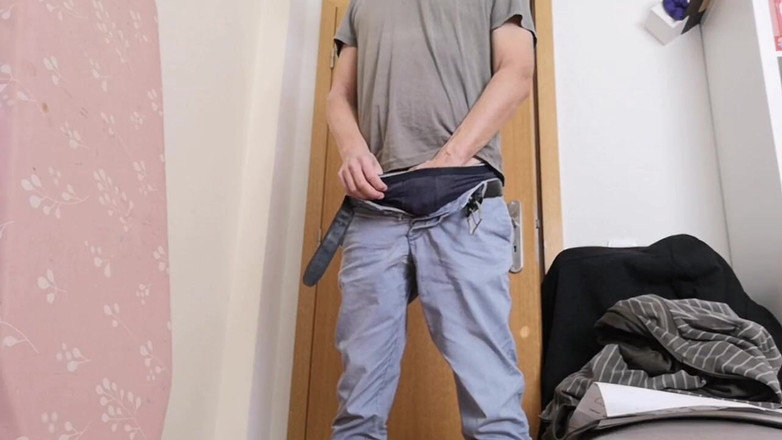 Rafael Torreano: Pria hot ini melucuti celana dalamnya di depan kameranya dan...