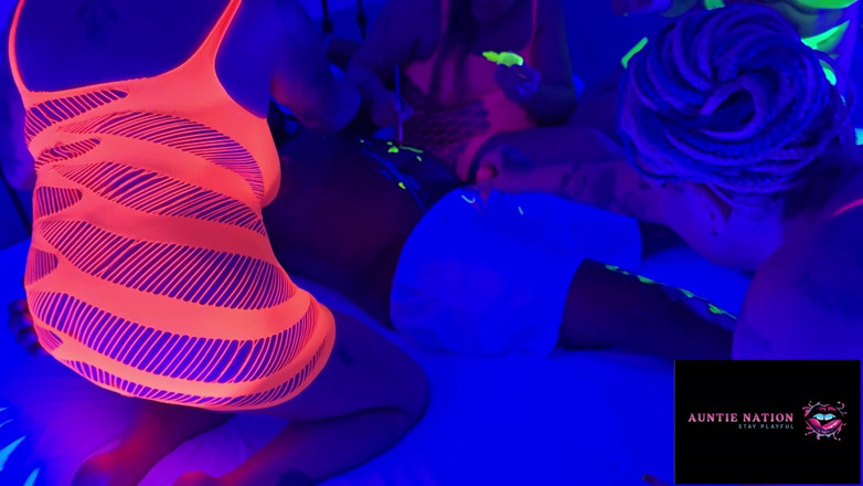 Auntie Nation: Uv Mayhem