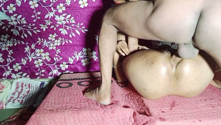 RadhaDevi: Desi Bhabhi Fucking Hot Video
