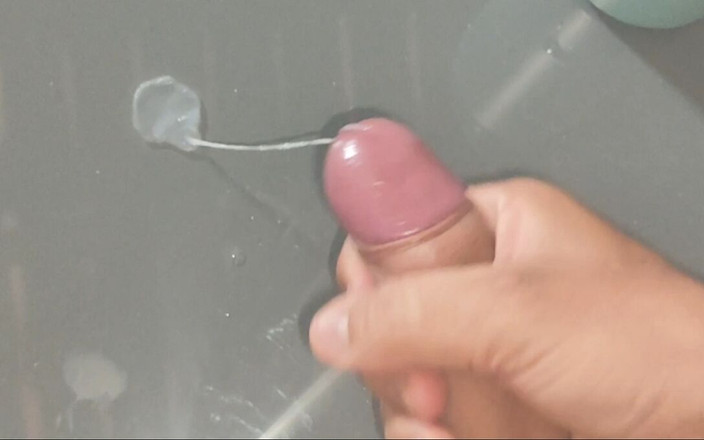 Straight Daddy Club: Baba Süper ağır Çekimde aşırı Boşalma Yapıyor!!