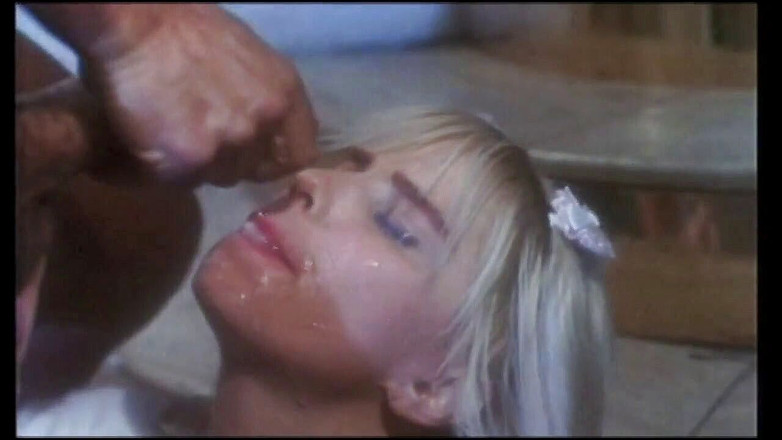 Xtime Network: Vintage figa pelosa miLF si fa sbattere la figa e...