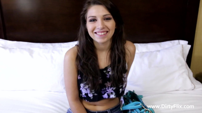 Private Casting X: Slurping fuck and loud orgasm