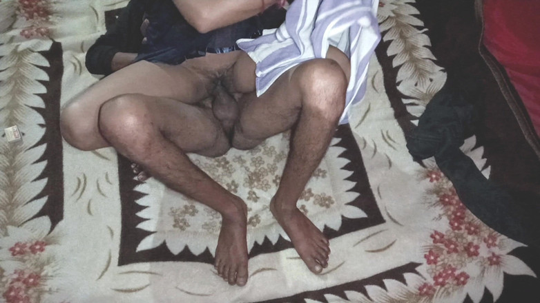 Sexy jaan: आज मेने अपनी पत्नी को छोड़ छोड़ कर छूट लाल कर दिए पत्नी की चुदाई पति ने पत्नी की चुदाई की