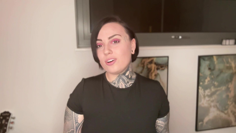 Miss Valentina: Wees mijn zwaarlijvig varkentje