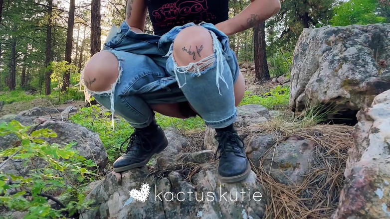 kactus kutie: Closeup Sunset Pee com Bonni