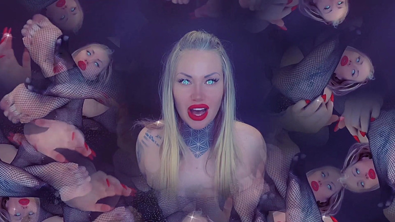 Goddess Misha Goldy: Spiral kakiku bakalan bikin kamu ngentot memekku selamanya