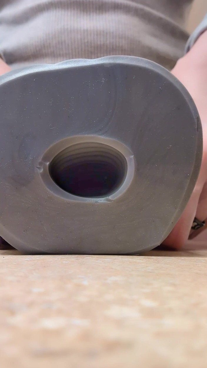 WetZemu: Ejaculare înăuntru cu scurgere