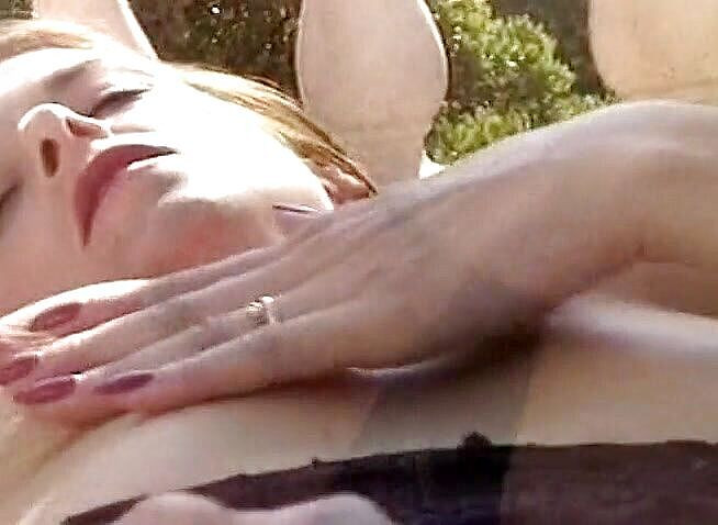 Java Consulting: Vintage lieverdjes in kont geneukt op het zwembad