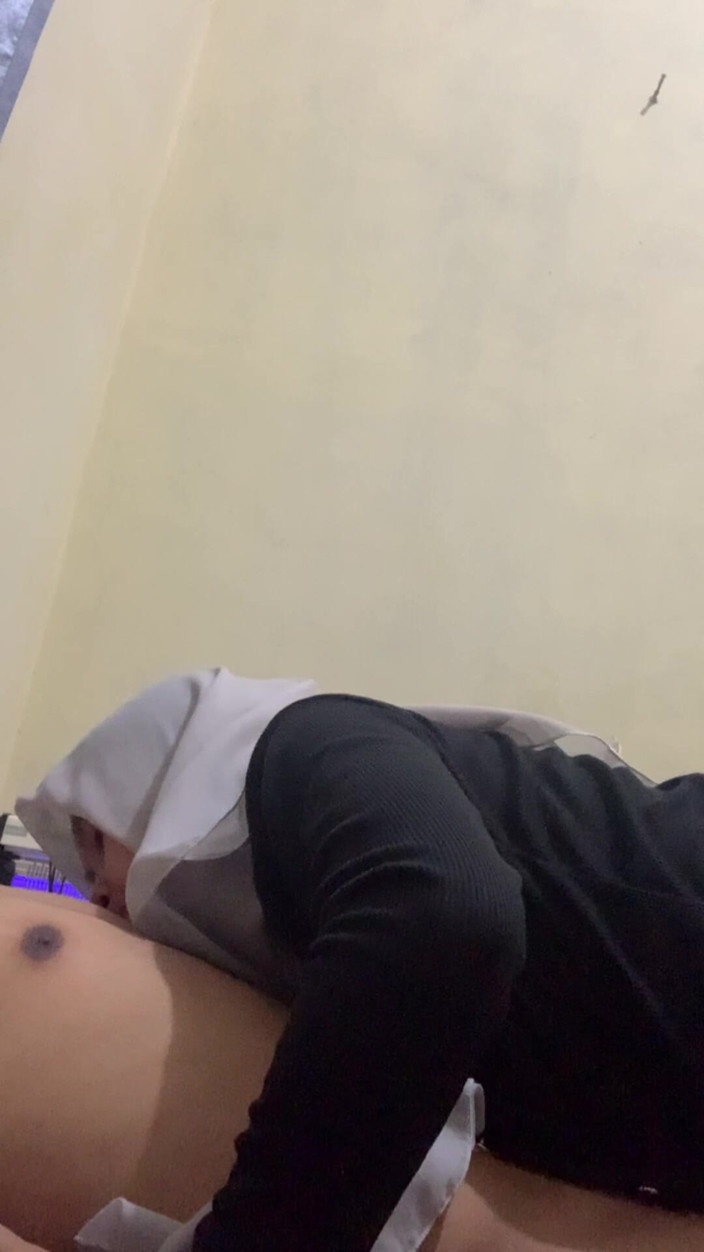 Indo Girl: Hyper Hijab vrea să fie deasupra