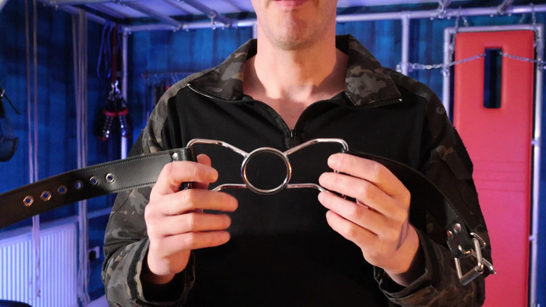 TomBakerBDSM: Незаймана членососка