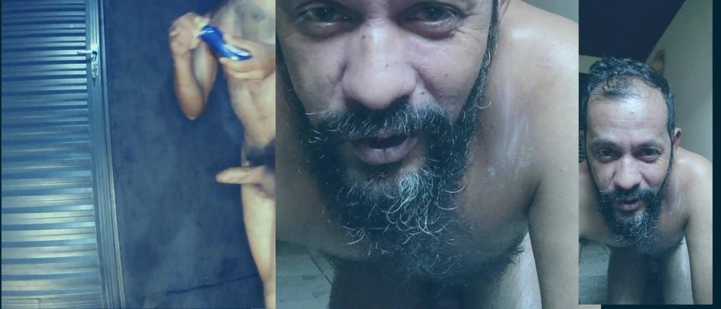 Rock F hairy: Yağlı ayak gecesi ve kendi kendine masaj