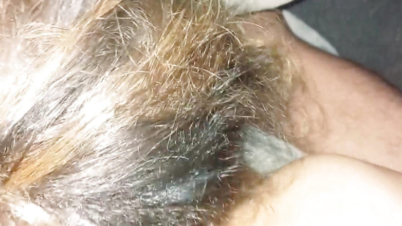 Cute couple: Sono così grande e grosso, fa male dentro, per favore...