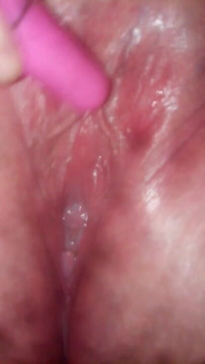 Youngfunfullofcum: Chatte, éjaculation en solo, amateur