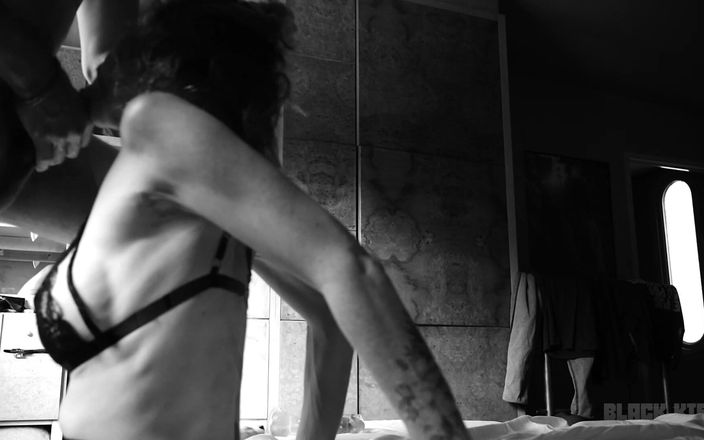 MarkusCross: Markus y Morgane tienen sexo anal duro