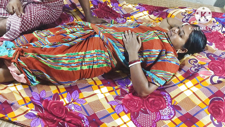 Raju Raju: Dnes se můj švagr bavil, když mě svléká a šuká. Indické desi...