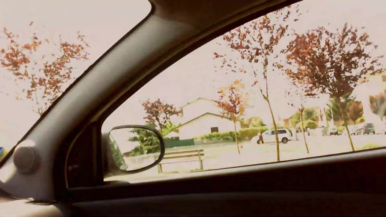 Nicoletta Embassi: Araba sürerken arabada saf zevk mastürbasyon yapıyorum ve saatimle oynuyorum