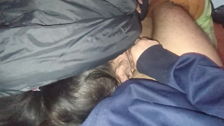 Ionut899: Seorang wanita yang sakit, menerima sperma untuk disembuhkan dengan baik