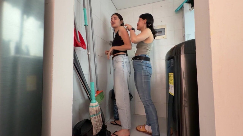 scarlettandc: Mujeres Divirtiéndose Experimentando Sus Fetiches