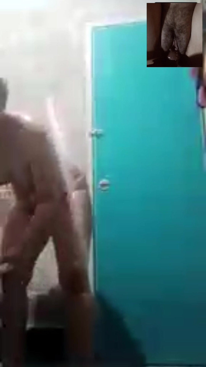 rajahutan44: Una bellissima nuda che fa la doccia mi rende molto...