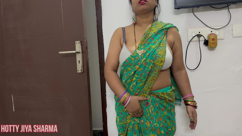 Hotty Jiya Sharmaa: Bhai Behen ka Majedar Sex, Bhai Ko Apni Tatti Khilayi -...