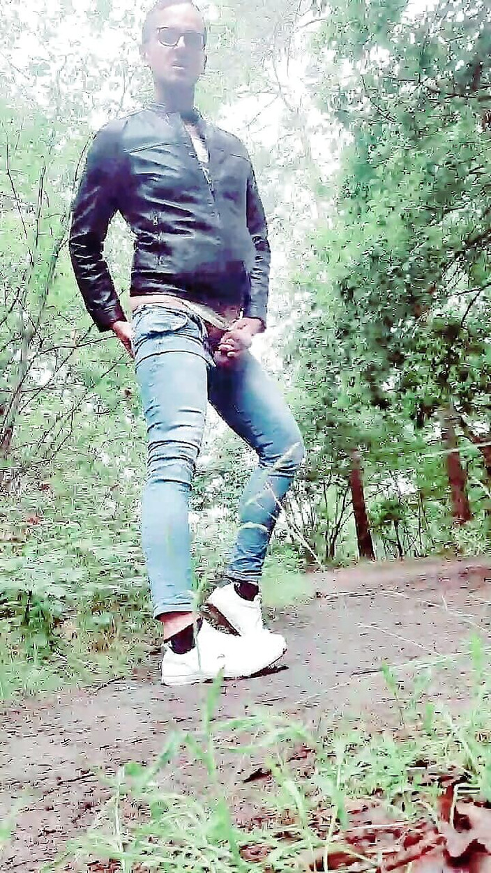 Slutboyben: Slutboyben Cam4 - estrela pornô ninfomaníaca bombeia ejaculação quente na área de...