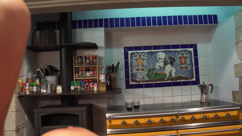 Saboom: Ama de casa Carla seducción en la cocina