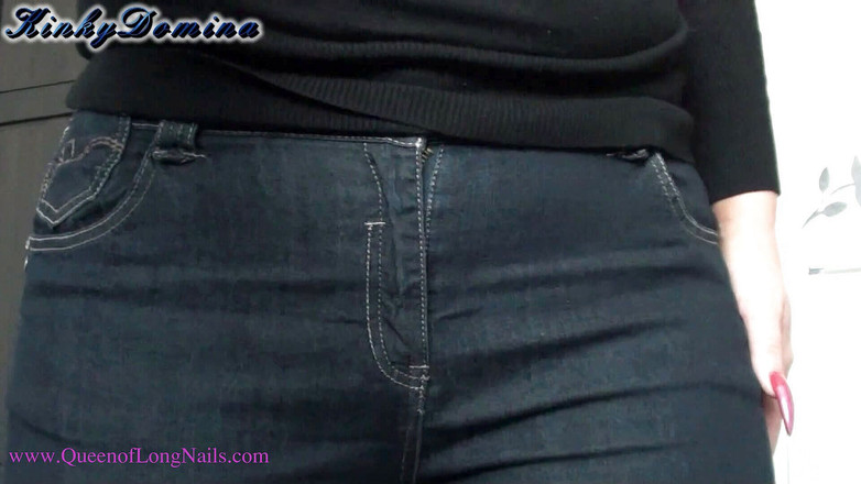 KinkyDomina: Stiletto nails si cewek hot rambut pink lagi asik muasin...