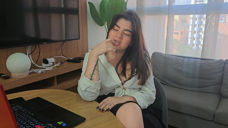 Alexapink: Pantat bahenol guru matematikaku dientot habis-habisan sama kontol besarku