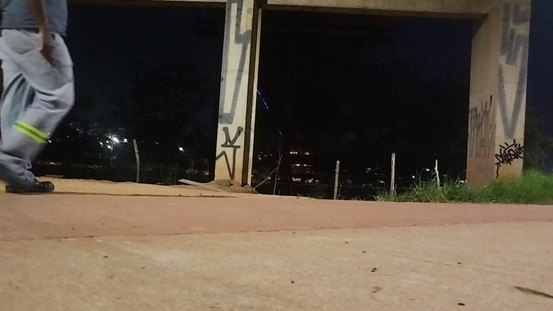 TheBlacKHunterr: Masturbation auf der Straße