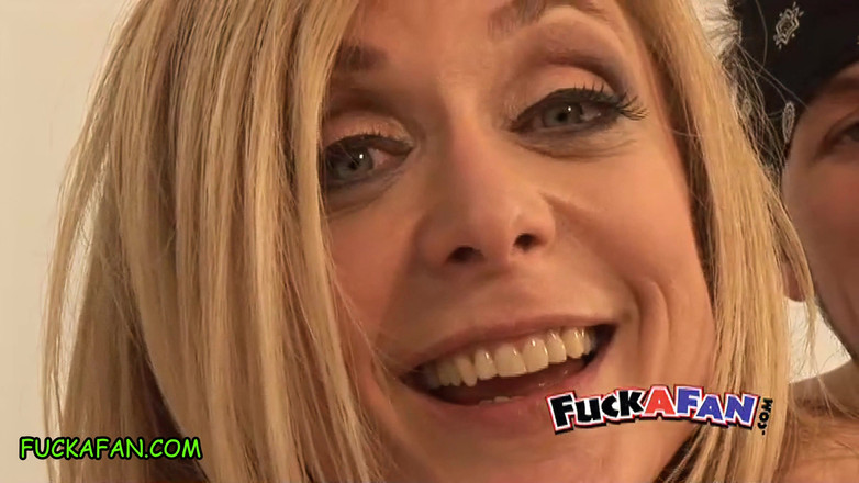 Fuck a Fan: Pieprzyć fana 4K Pay - legenda porno Nina Hartley pozwala Tucker creampie...